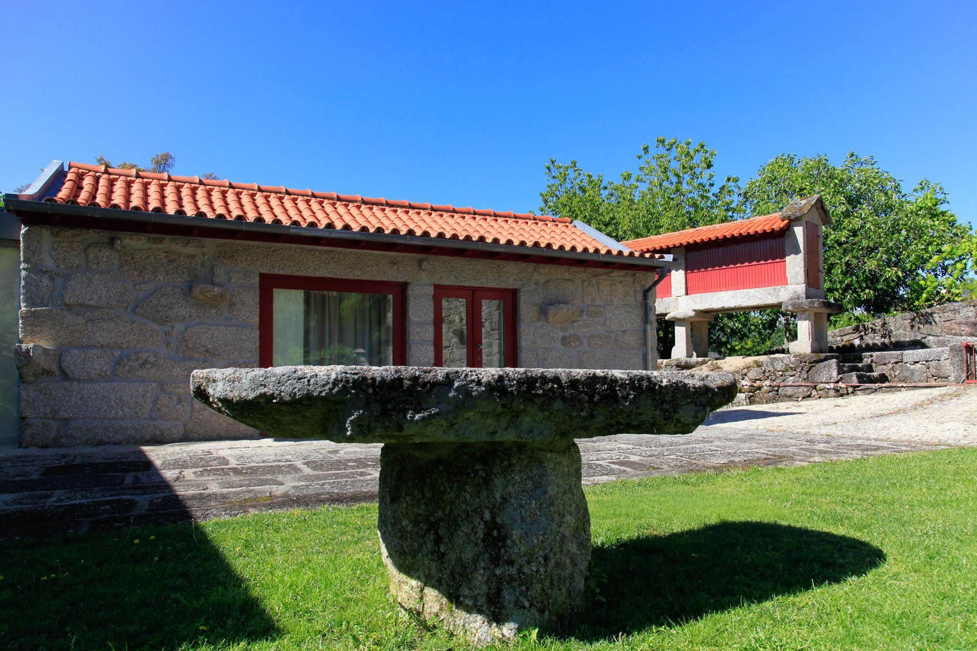 Aldeia Turistica De Louredo Guest House Vieira do Minho Exterior photo